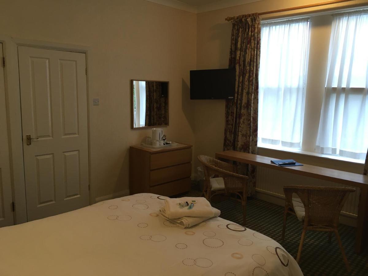 The Hawthornes Licensed * Knottingley