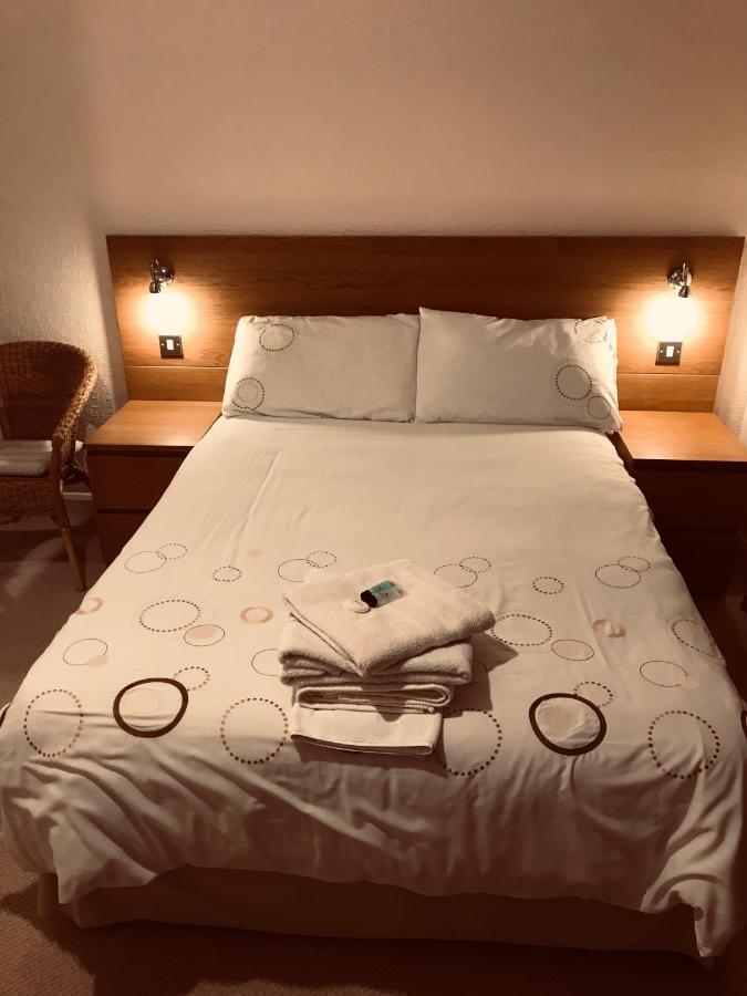 Guest house The Hawthornes Licensed *